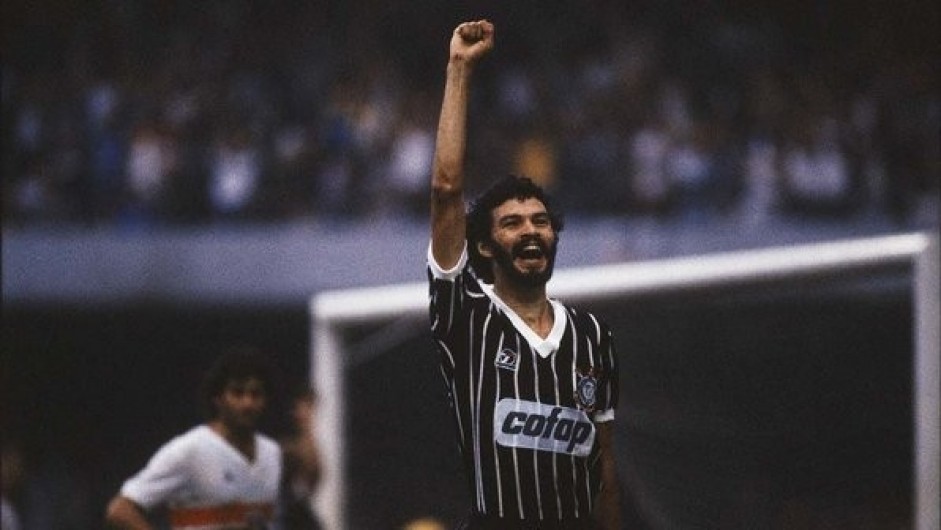 Sócrates começava sua trajetória no Timão há exatos 40 anos Sócrates começava sua trajetória no Timão há exatos 40 anos