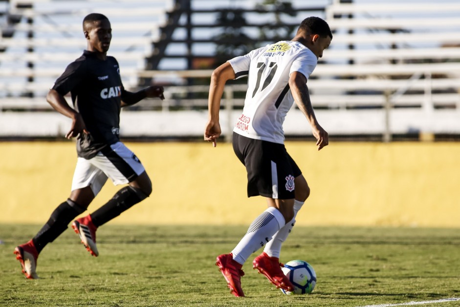 Corinthians encarou o Botafogo pela semifinal da Copa do Brasil sub-20