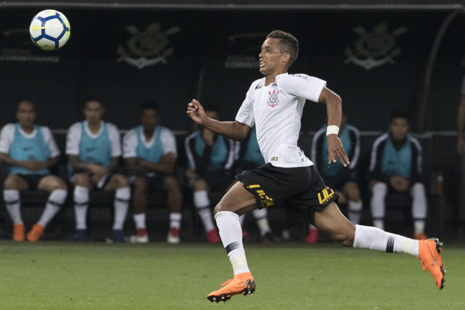 O jovem Pedrinho teve tima atuao contra o Vitria, pela Copa do Brasil, na Arena Corinthians