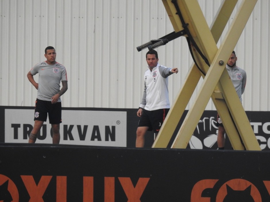 Sidcley e Osmar Loss no primeiro dia de treino de Osmar como treinador do Corinthians