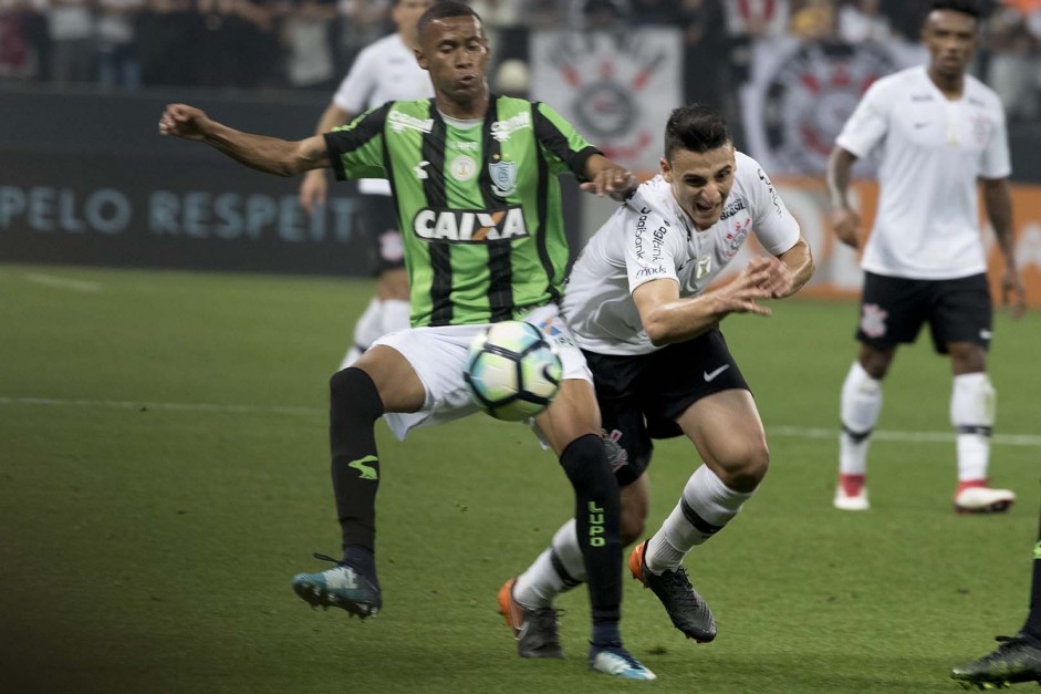 Sai, zica! Timão pode ser ultrapassado pelo América-MG de Adílson Batista neste fim de semana Sai, zica! Timão pode ser ultrapassado pelo América-MG de Adílson Batista neste fim de semana