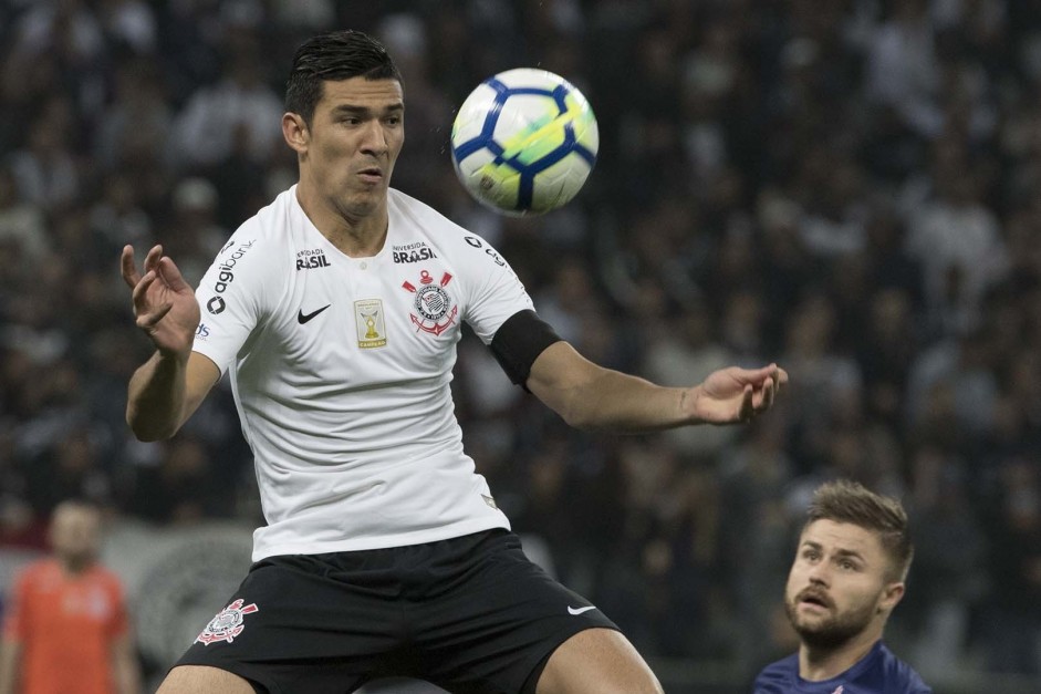 Balbuena pode ter feito sua ltima partida pelo Corinthians no clssico contra o Santos