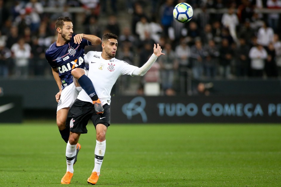 Gabriel durante jogo contra o Santos, na Arena Corinthians, pelo Campeonato Brasileiro