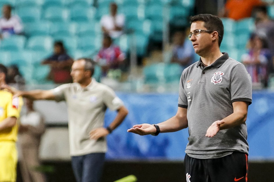 Tcnico do Corinthians, Osmar Loss projeta melhora aps a Copa do Mundo