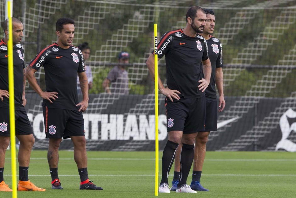 Jadson, Danilo e Ralf no treinamento de hoje no CT