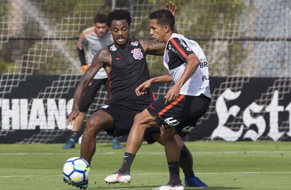 Na manhã de hoje, Renê Júnior e o jovem Pedrinho treinam no CT