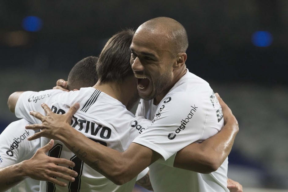 Corinthians busca segunda vitria em amistosos da intertemporada