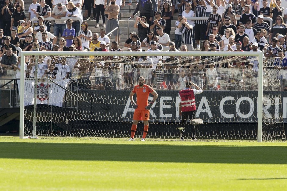 Walter é o goleiro titular da meta corinthiana enquanto Cássio não volta da Rússia