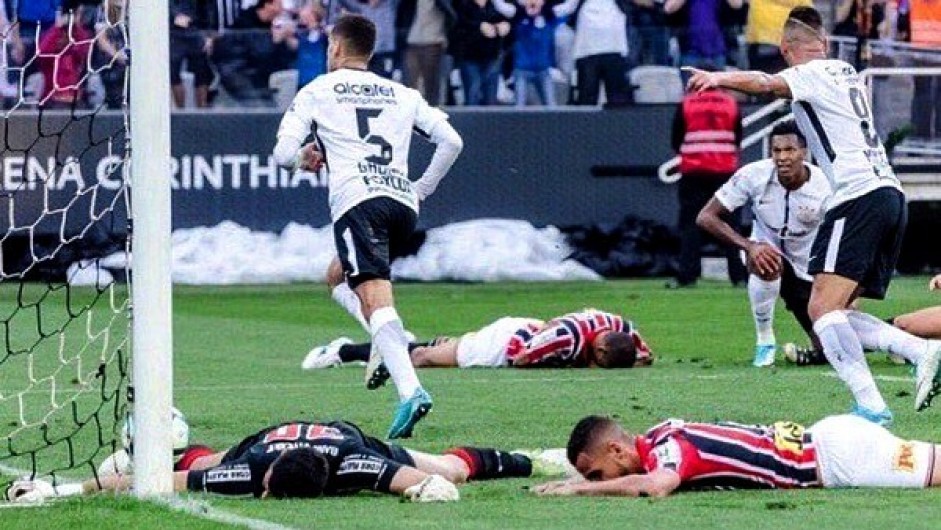 So Paulo ainda no venceu o Corinthians jogando na Arena