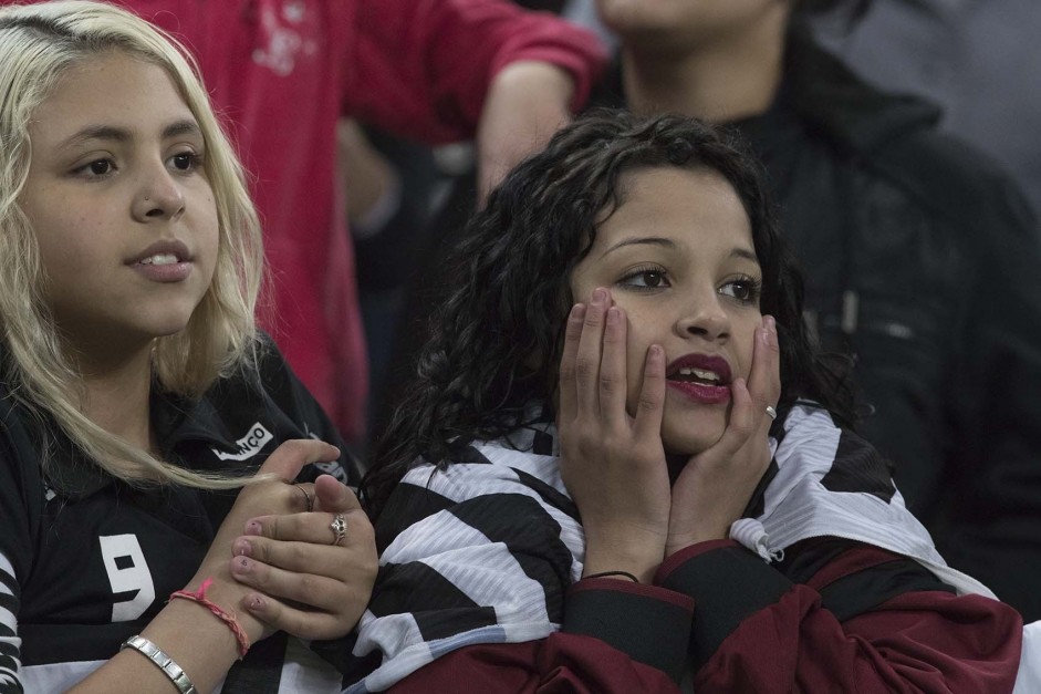 Mais da metade da torcida no amistoso contra o Cruzeira era feminina!