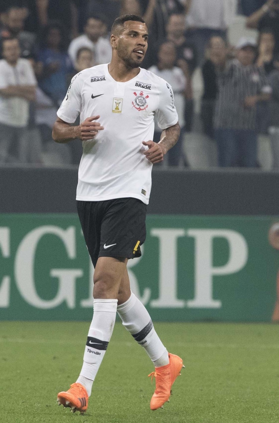 Jonathas fez sua estreia com a camisa do Corinthians na partida contra o Botafogo