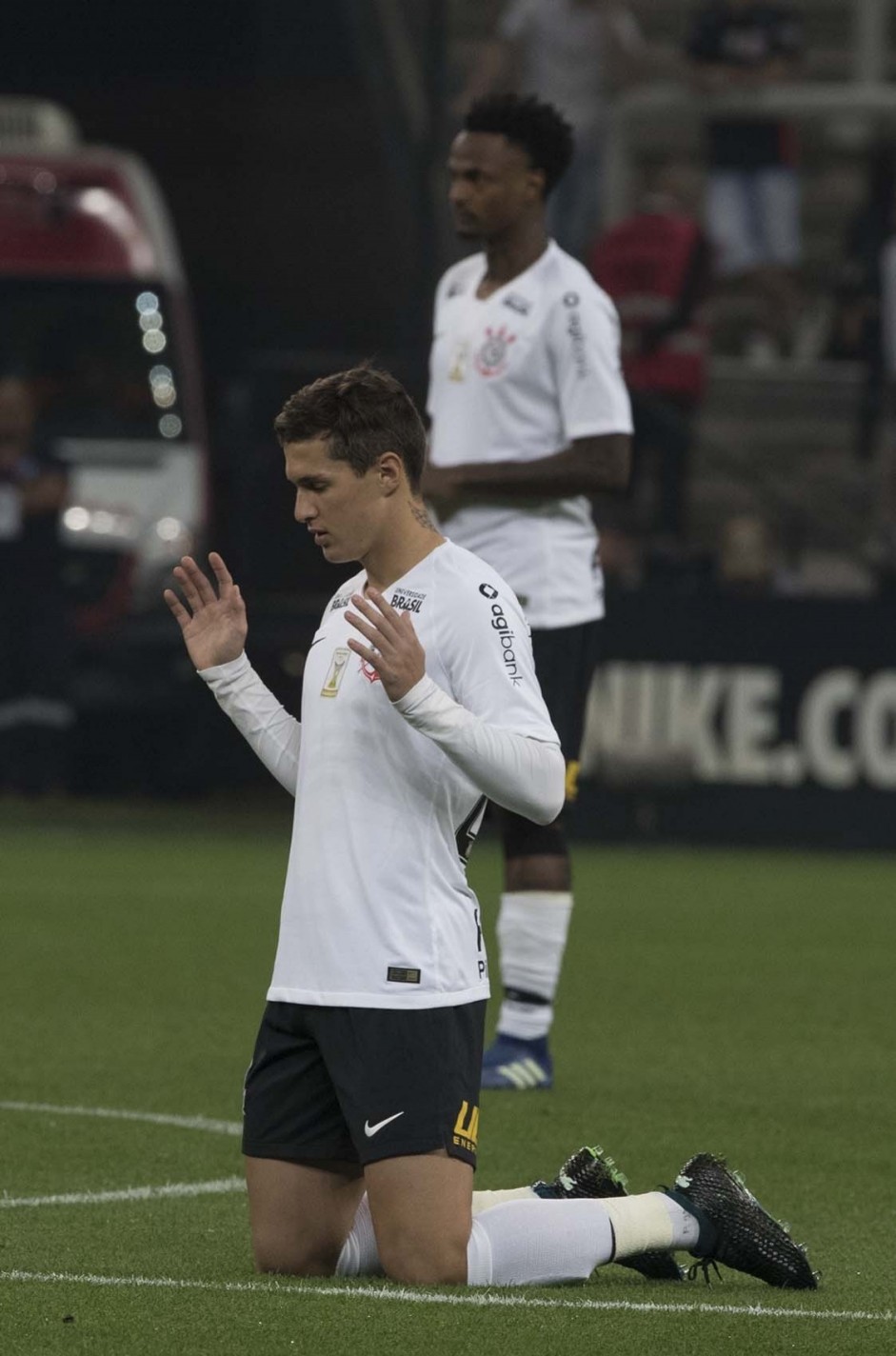 Mateus Vital durante jogo contra o Botafogo, na Arena Corinthians