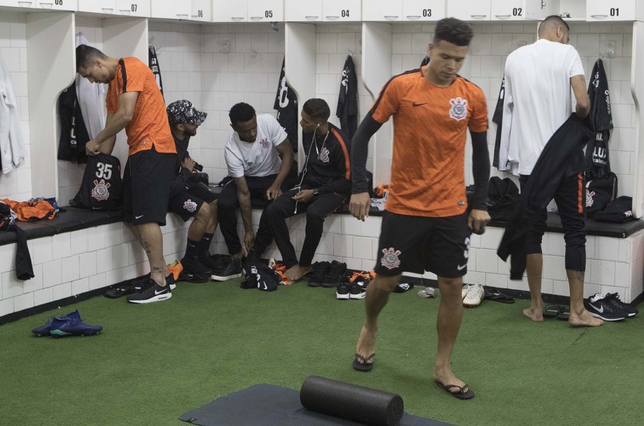 Vestiário antes de São Paulo x Corinthians, no Morumbi, pelo Campeonato Brasileiro