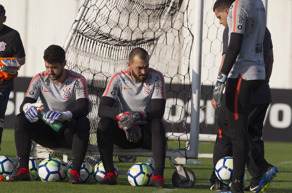 Caíque França e Walter no treinamento de hoje no CT Joaquim Grava