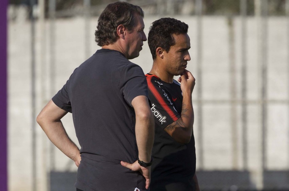 Jadson no treino de hoje no CT