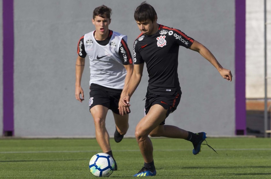 Romero e Vital lutam por uma vaga para duelo contra a Chapecoense