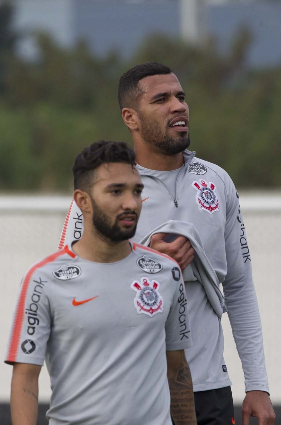 Clayson e Jonathas no treino de hoje no CT Joaquim Grava