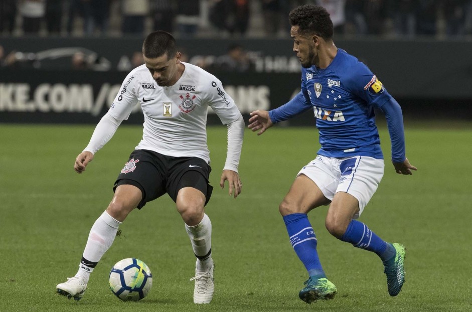 Lateral Fagner durante partida contra o Cruzeiro, pelo Brasileirão 2018