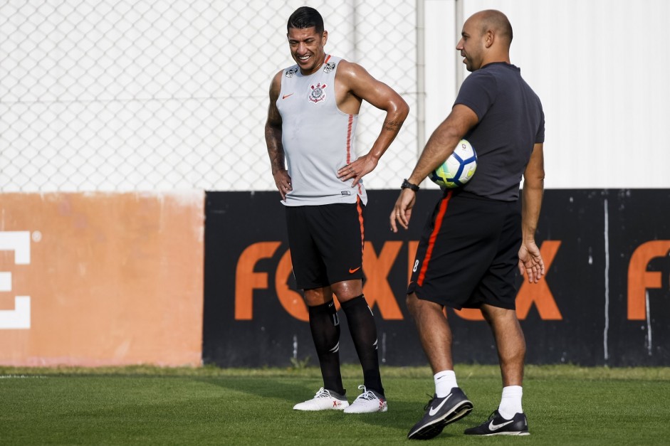 Time treina para enfrentar o Vasco, em Brasília, no próximo domingo