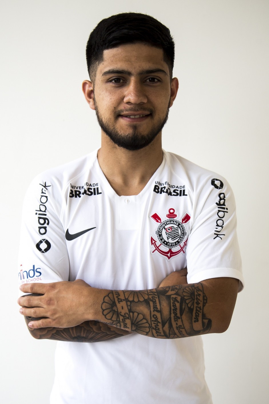 Atacante Sergio Daz  anunciado oficialmente como reforo corinthiano