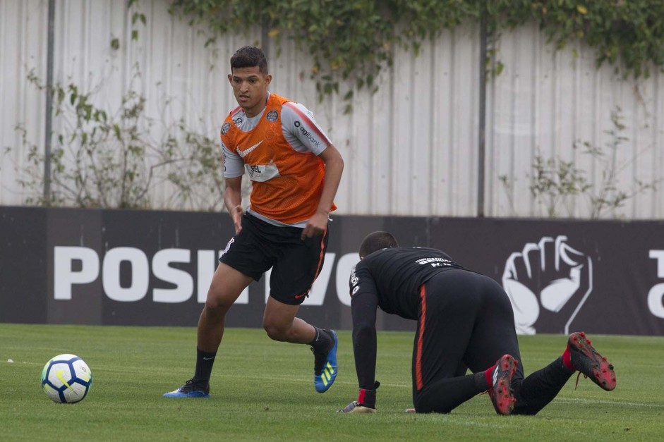 Matheus Matias durante reapresentação do elenco nesta segunda-feira