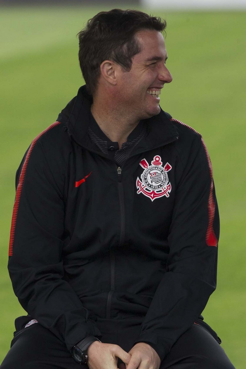 Osmar Loss estava todos sorrisos durante o treino de reapresentação da equipe nestas segunda-feira