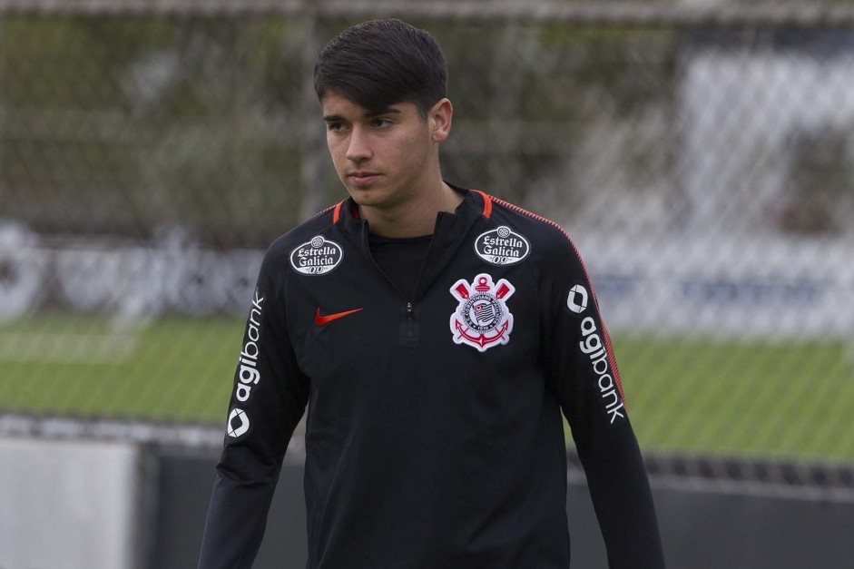 Ángelo Araos no seu primeiro treino como jogador do Corinthians