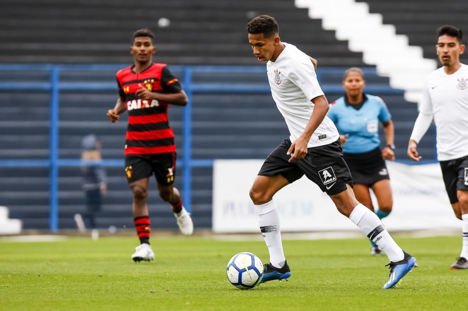 O jovem Fessin no jogo contra o sport, pelo Brasileirão sub-20