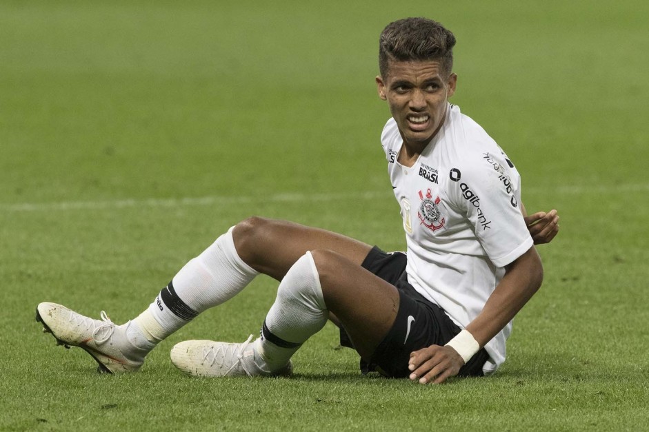 Pedrinho durante partida contra o Atlético-PR, na Arena Corinthians, pelo Brasileirão