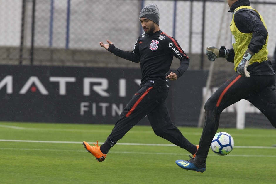 Clayson durante última atividade antes de enfrentar o Atlético-PR, pelo Brasileirão