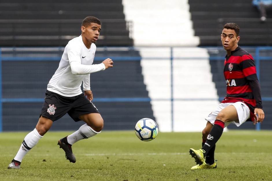 Joo Vitor no jogo contra o Vitria, pelo Brasileiro sub-20