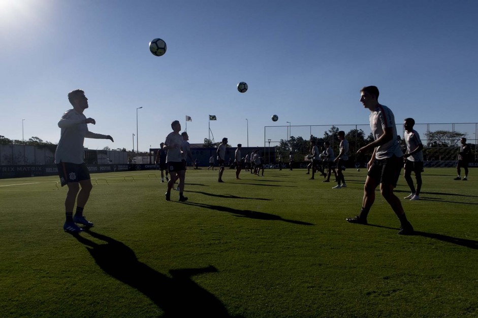 Jogadores treinaram para o duelo contra a Chapecoense, pelo Campeonato Brasileiro