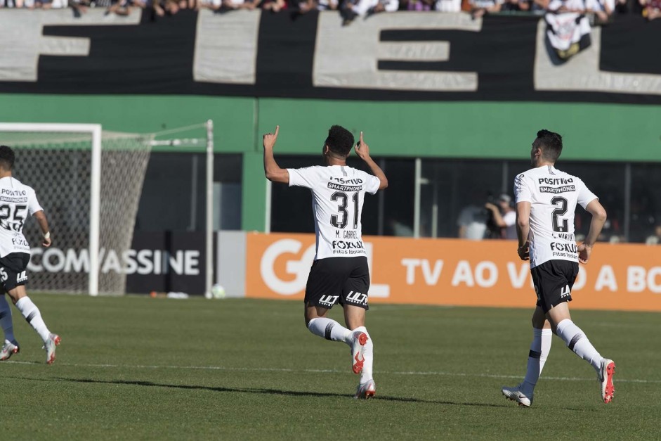 Marquinhos Gabriel comemorando seu gol contra a Chapecoense