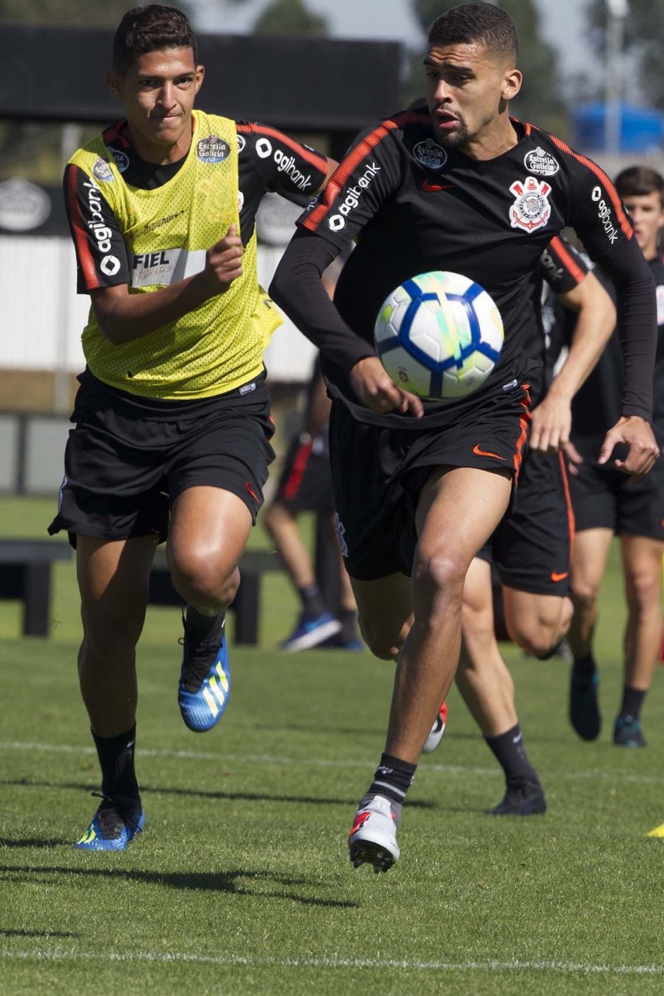 Matheus Matias durante o treinamento para o jogo contra a Chapecoense