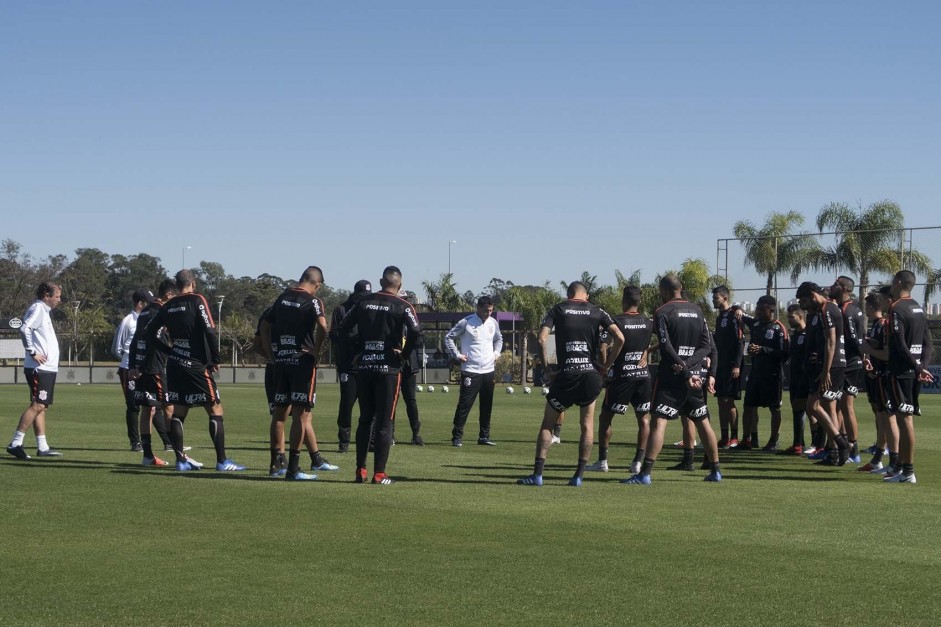 No CT Joaquim Grava, Timo faz ltimo treino antes do duelo contra a Chapecoense