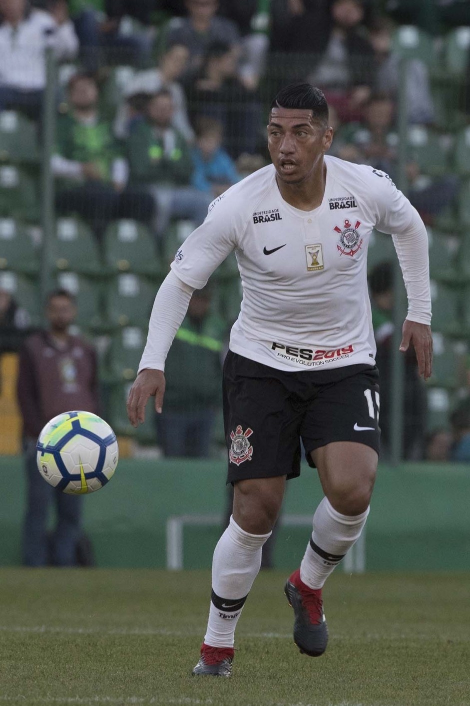 Ralf entrou no segundo tempo do jogo contra a Chapecoense, pelo Brasileirão, na Arena Condá