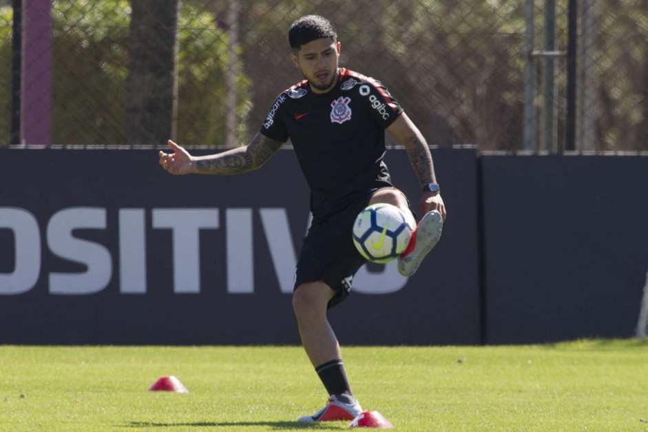 Sergio Díaz durante treino preparatório para o jogo contra a Chapecoense