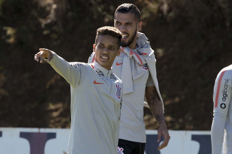 Garoto Pedrinho no treino em Chapec