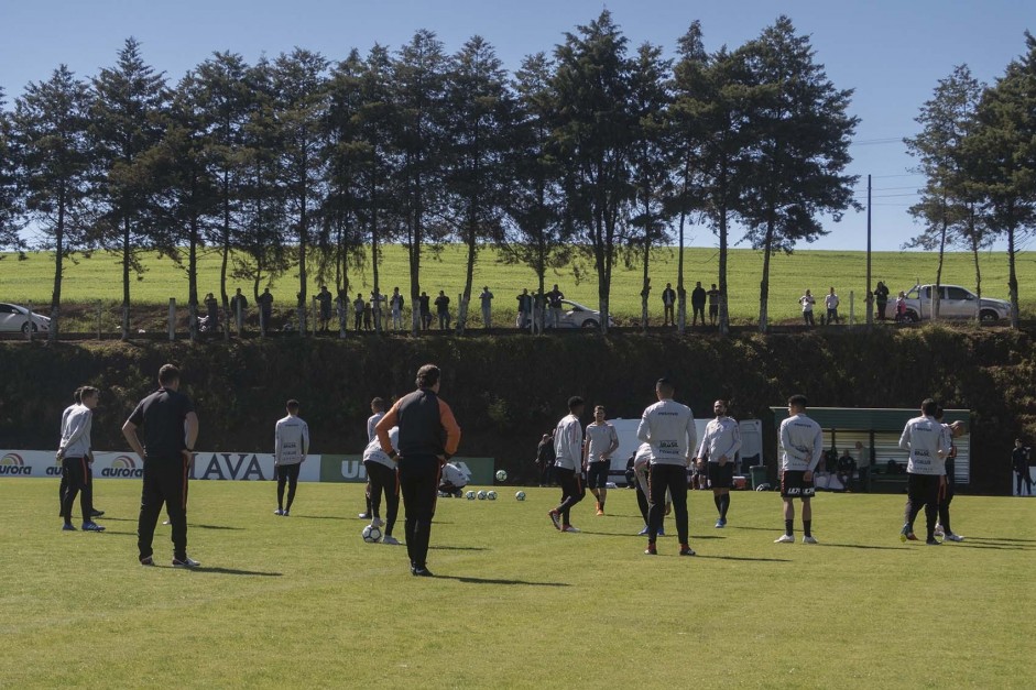 Jogadores do Corinthians treinaram em Chapec para duelo decisivo pela Copa do Brasil