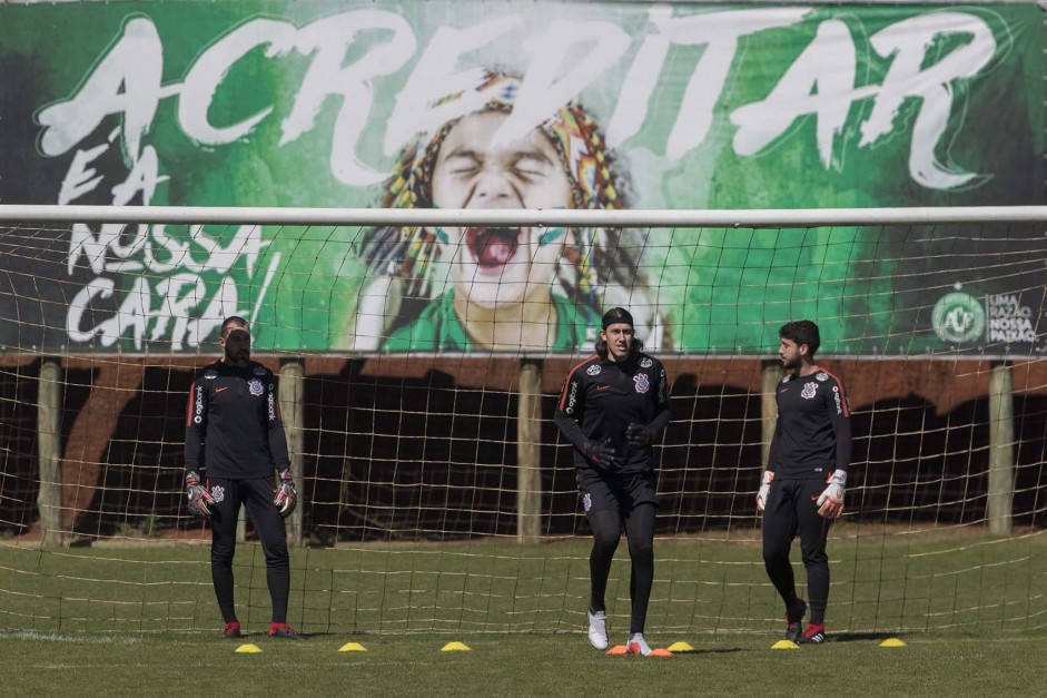 Walter, Cássio e Caique França durante treino para jogo contra a Chapecoense, pela Copa do Brasil