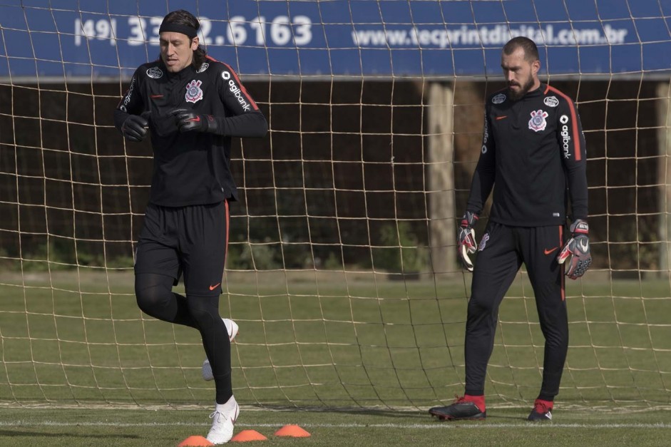 Cássio e Walter durante último treino em Chapecó