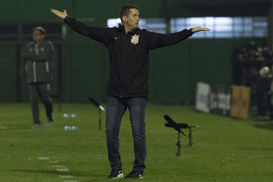 Osmar Loss comandou a vitria sobre a Chapecoense, pela Copa do Brasil