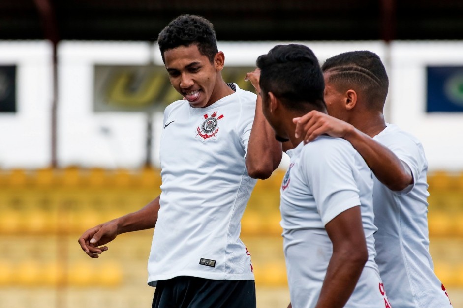 Fessin anotou o único gol do Corinthians no jogo contra o Palmeiras pelo Paulista Sub-20