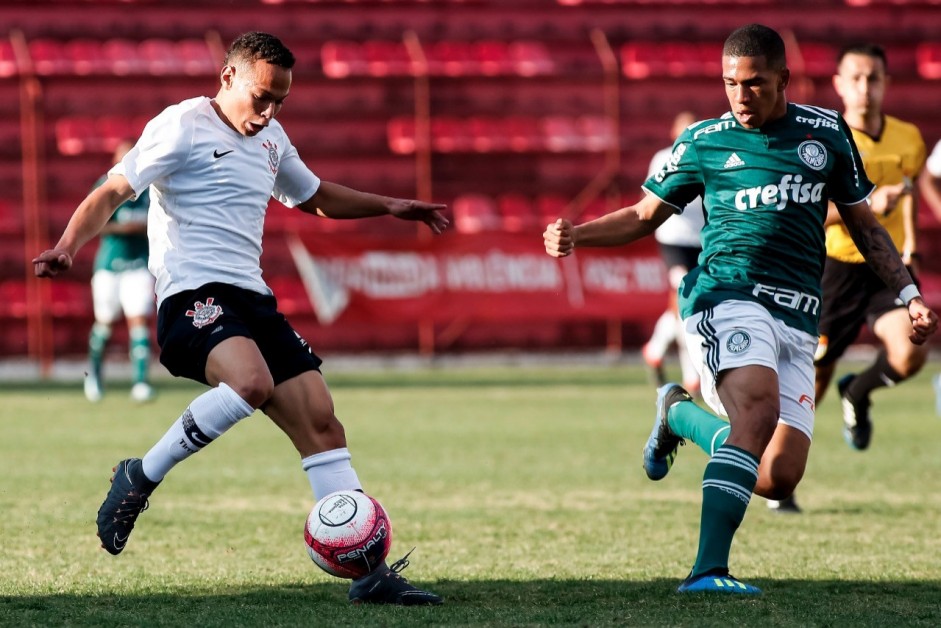 Janderson durante derrota para o Palmeiras, pelo Paulista Sub-20