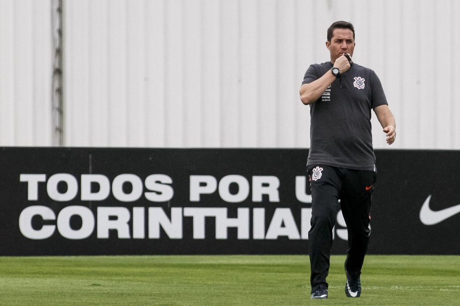 Loss comandou primeiro treino antes de embate decisivo frente o Colo-Colo