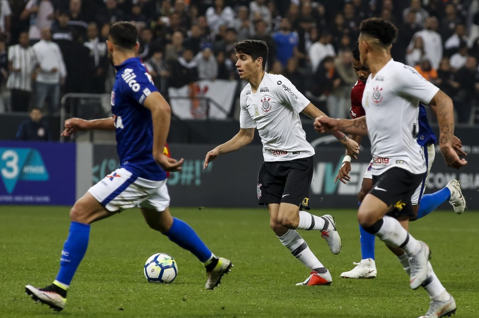 Araos atuando contra o Paran, na Arena Corinthians