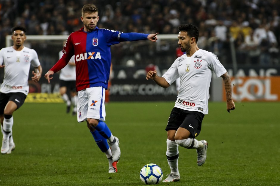 Clayson durante jogo contra o Paran, na Arena Corinthians