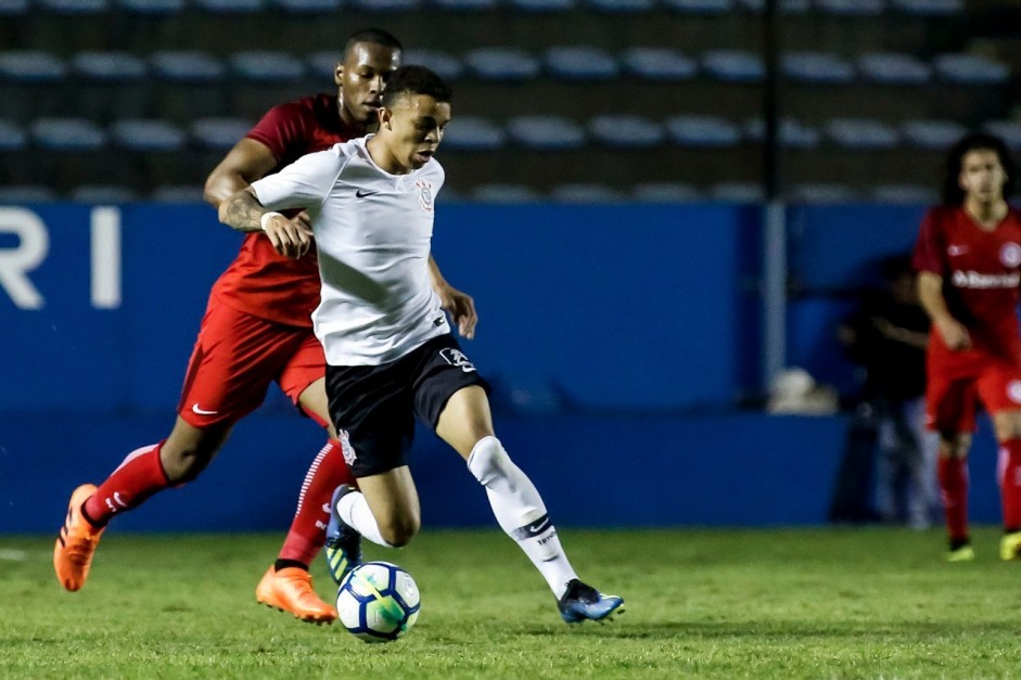 O Timãozinho derrotou o Internacional por 2 a 0 na Arena Barueri, em Barueri-SP