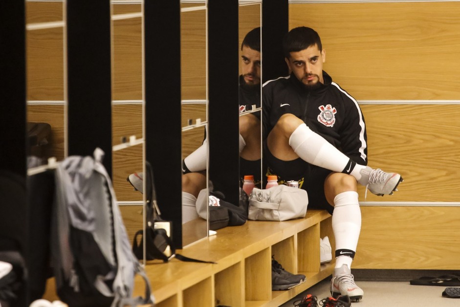 Fagner no vestiário da Arena Corinthians antes do jogo contra o Flamengo