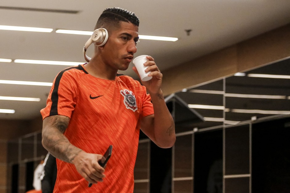 Ralf no vestirio da Arena Corinthians antes do jogo contra o Flamengo